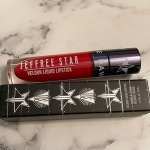 Jeffree Star/Shane “Are you filming?” Liquid lip